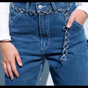 Brandy Melville heart shaped belt!!